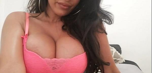  Neyla Kimy Pink Nightie Arab Égyptienne Call Girls Big boobs